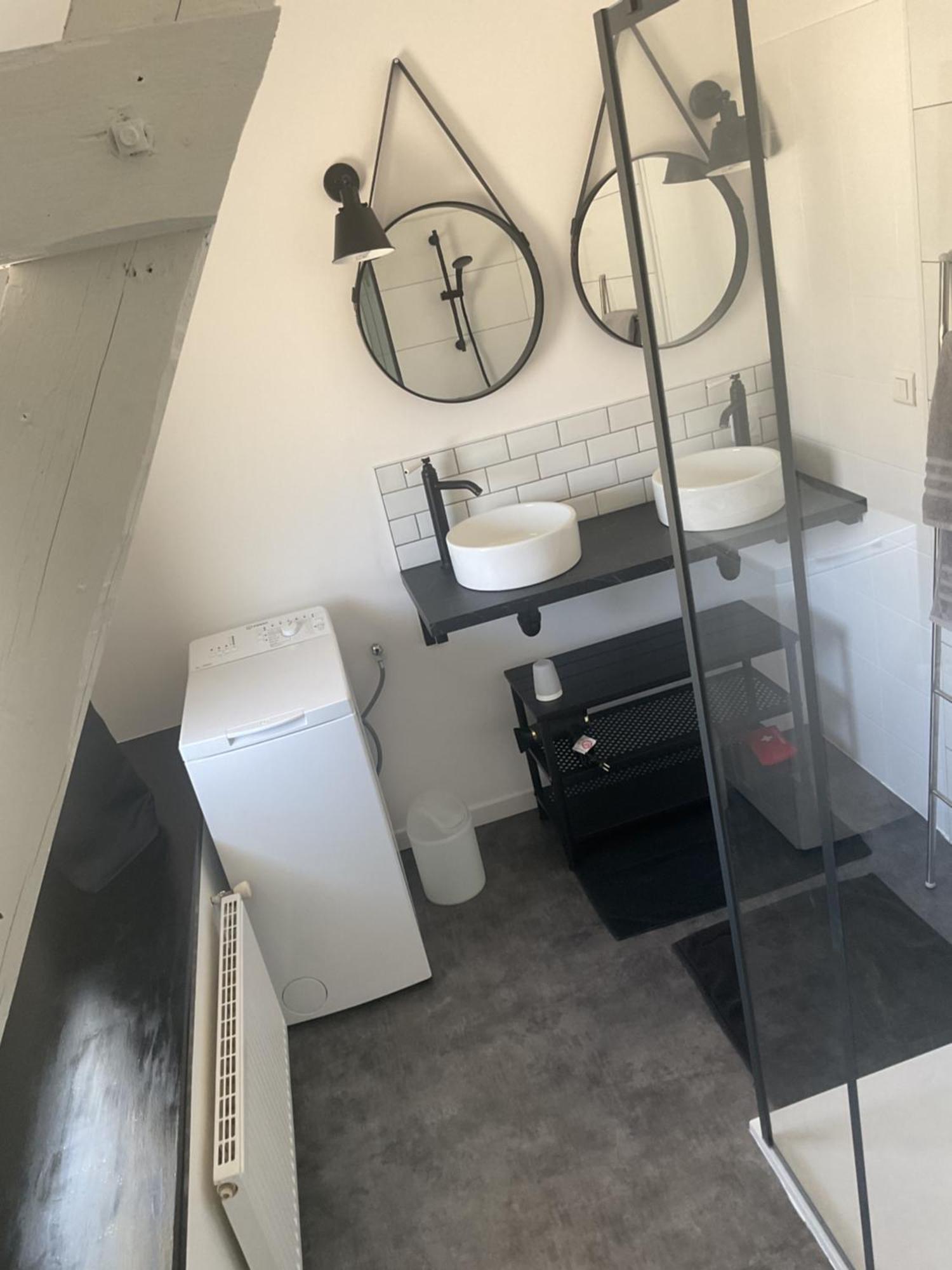 Charmant Gite Avec Exterieur Et Piscine Partagee Mespaul Dış mekan fotoğraf